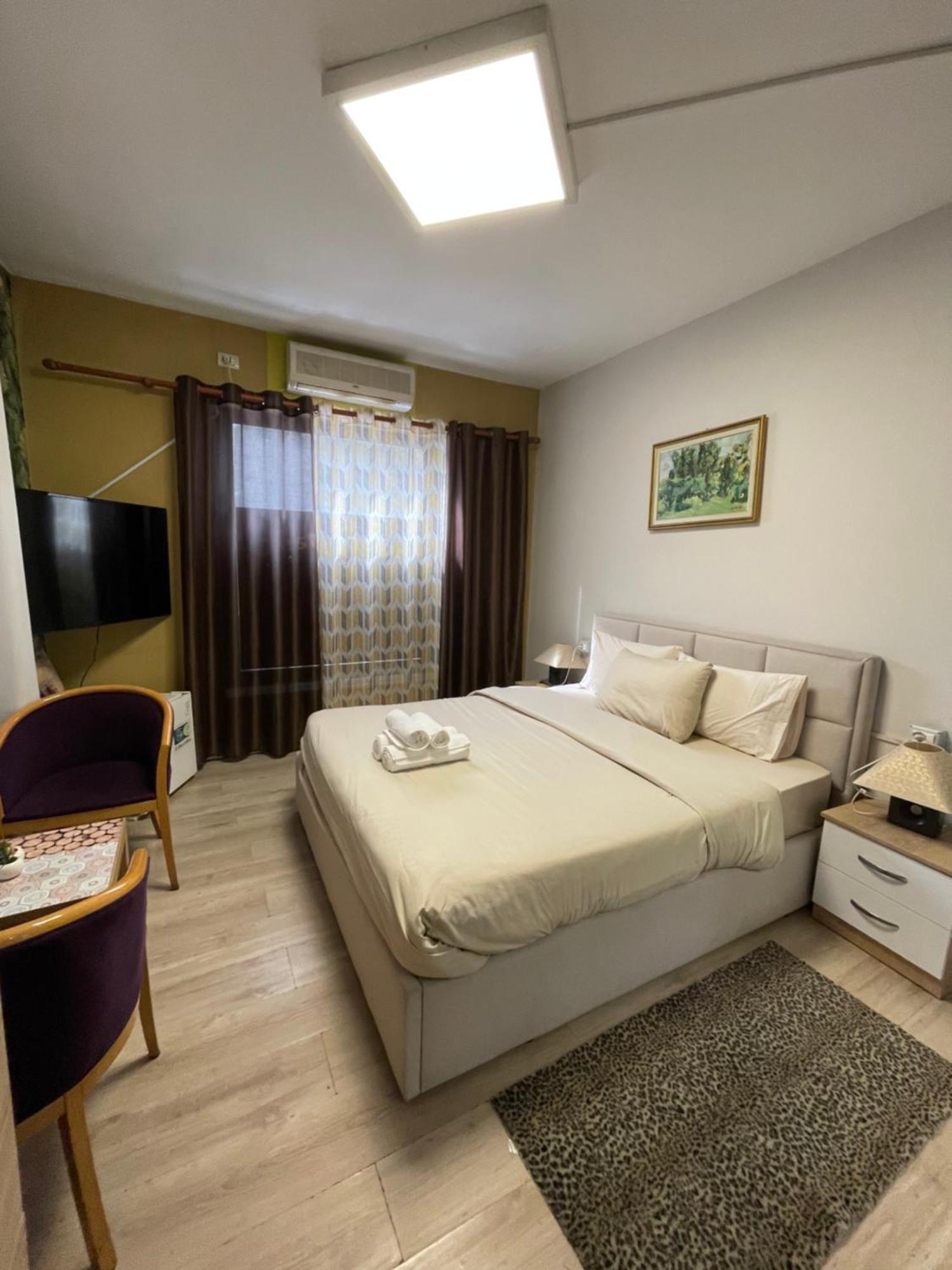 Destinacion Central Room Tirana Esterno foto